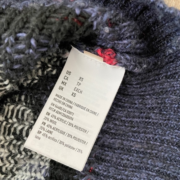 American Eagle Women’s Aztec Wool Blend Sweater - Picture 6 of 7